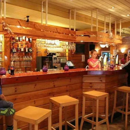 Nette Vakantiechalet Bovenaan Fantastische Terrassencamping * Dochamps